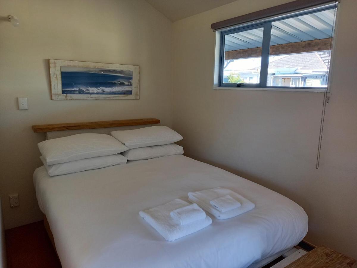 Raglan West Accommodation Units Экстерьер фото